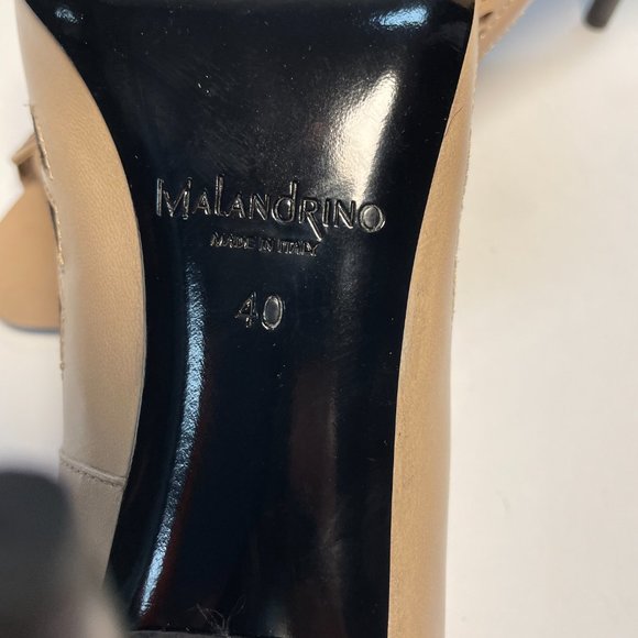Malandrino Pumps - Picture 3 of 7
